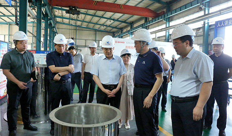 新乡市市长魏建平莅临高服筛机调研指导